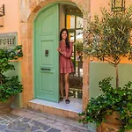 Efchi 1904 Hotel