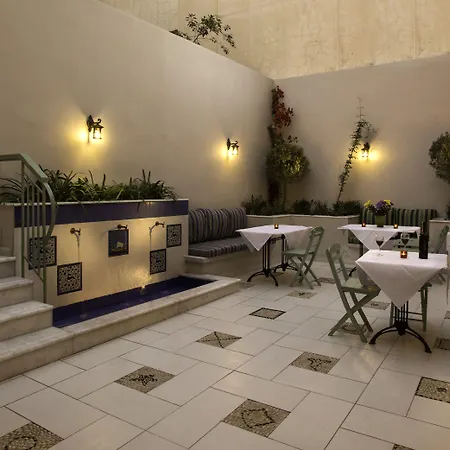 Hotel Efchi 1904 4*