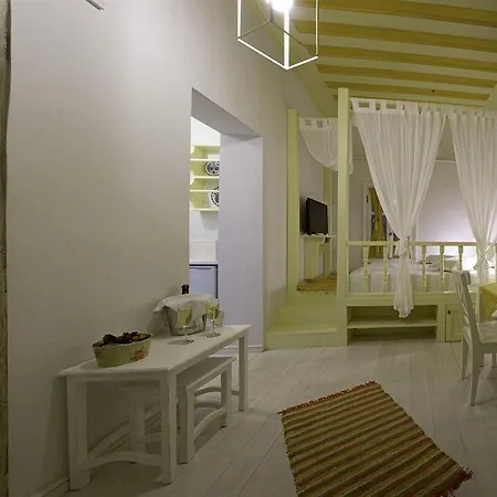 Hotel Efchi 1904