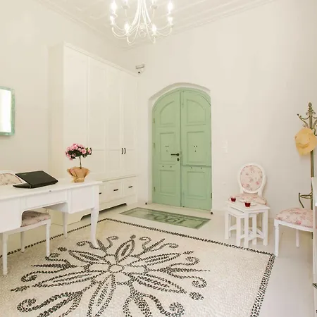 Hotelli Efchi 1904 Rhodes City