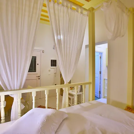 Efchi 1904 호텔 4*